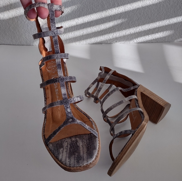 JEFFREY CAMPBELL Size 41 Genuine Snake Leather Ankle Zip Gladiator Sandals Shoes - Picture 10 of 14